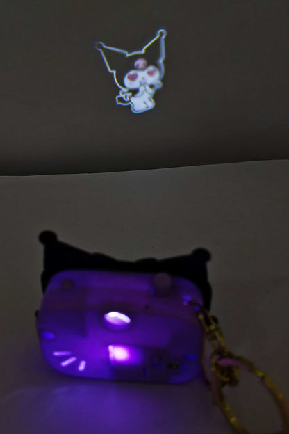 CUTIEPEA Cute Kuromi Camera Projector Keychain – Compact Design, Fun Light Projection, Perfect Gift Accessory