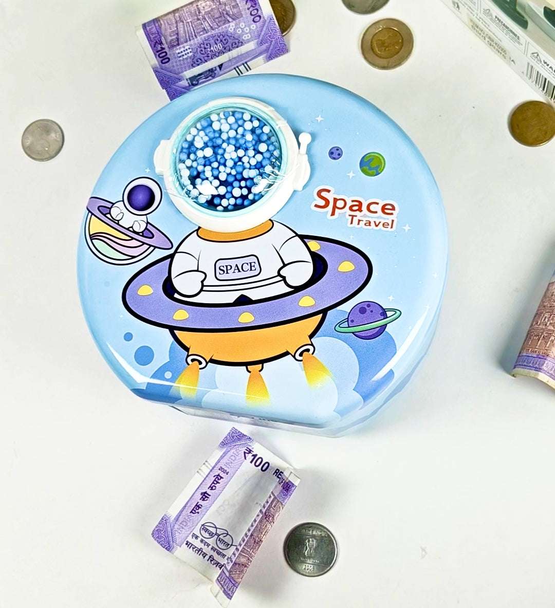 CUTIEPEA Space Astronaut Piggy Bank, Fun and Durable Design, Ideal for Kids’ Savings, Perfect for Bedroom or Desk Decor